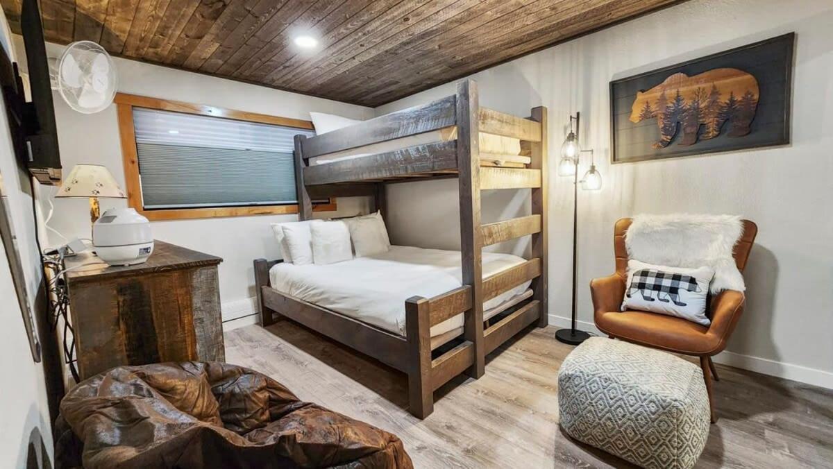 Longbranch Cozy 2bdr - Walk To Main Street * Breckenridge