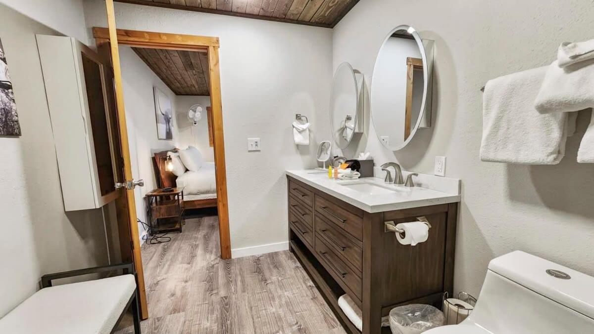 Longbranch Cozy 2bdr - Walk To Main Street Holiday home Breckenridge