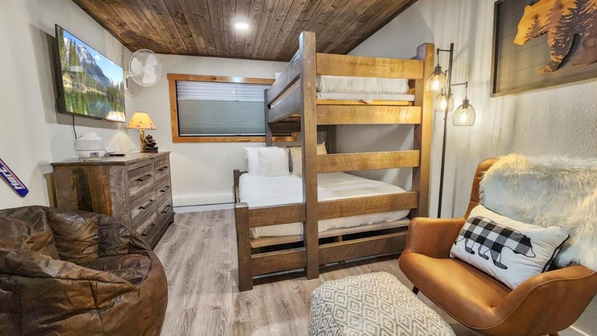 Longbranch Cozy 2bdr - Walk To Main Street * Breckenridge